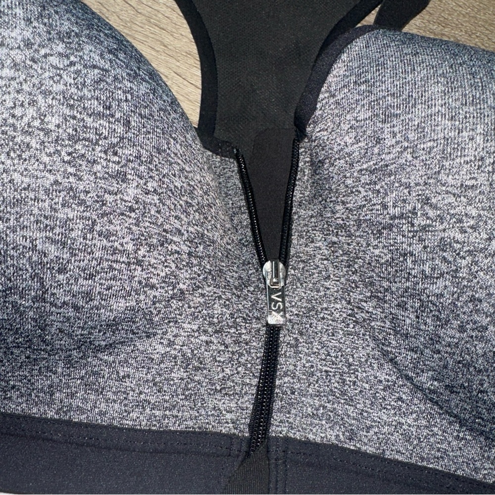 Victoria’s Secret Vsx Sports Bra Size 36DD heathered Grey Color - Picture 10 of 10